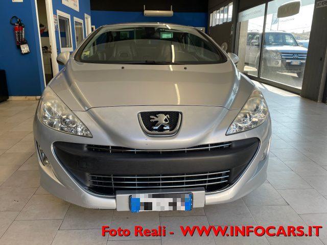 PEUGEOT 308 2.0 HDi 140CV CC Féline