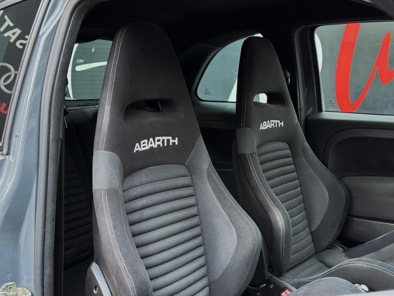 Abarth 595 1.4 T-Jet Competizione 180CV MTA SABELT