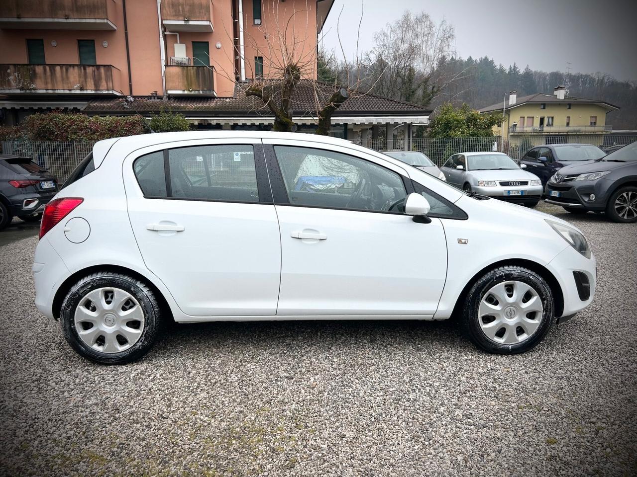 Opel Corsa 1.2 5 p UNIPROPRIETARIO-NEOPATENTATI