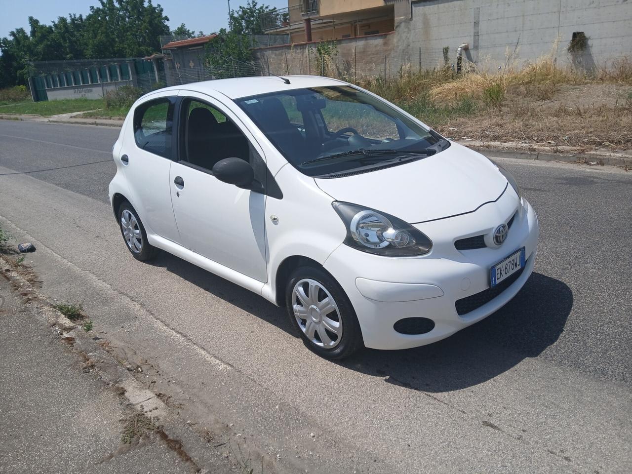 Toyota Aygo 1.0 12V VVT-i 5 porte Lounge Connect