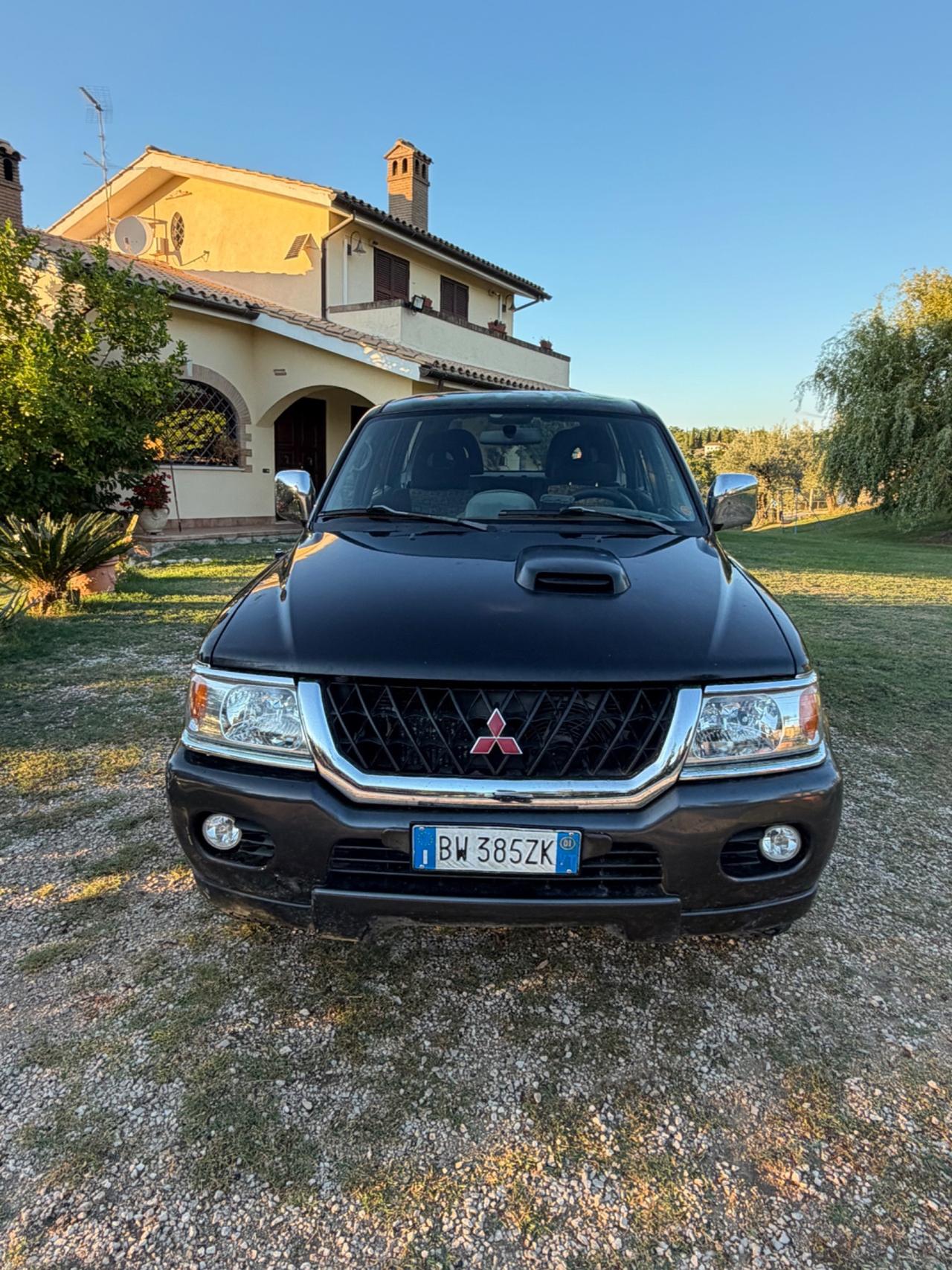 Mitsubishi Pajero Sport 2.5 TDI GLS