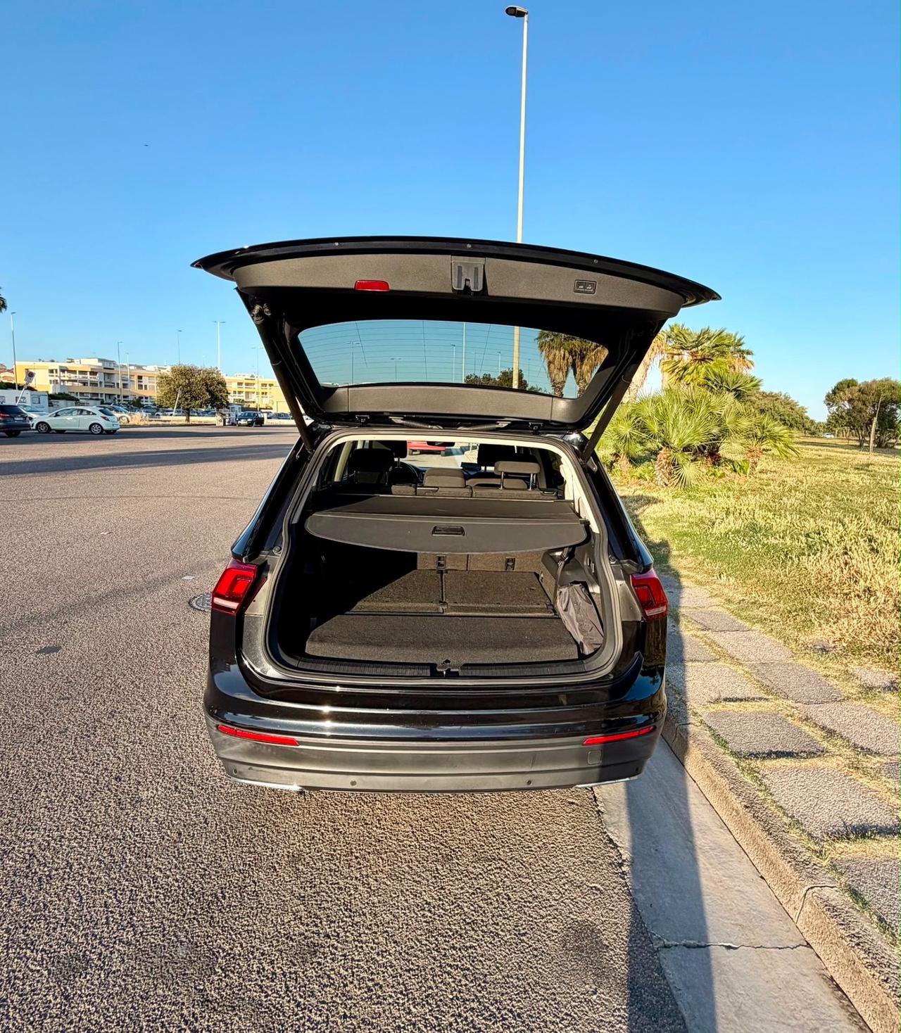 Volkswagen Tiguan Allspace Diesel-Automatica- 4X4