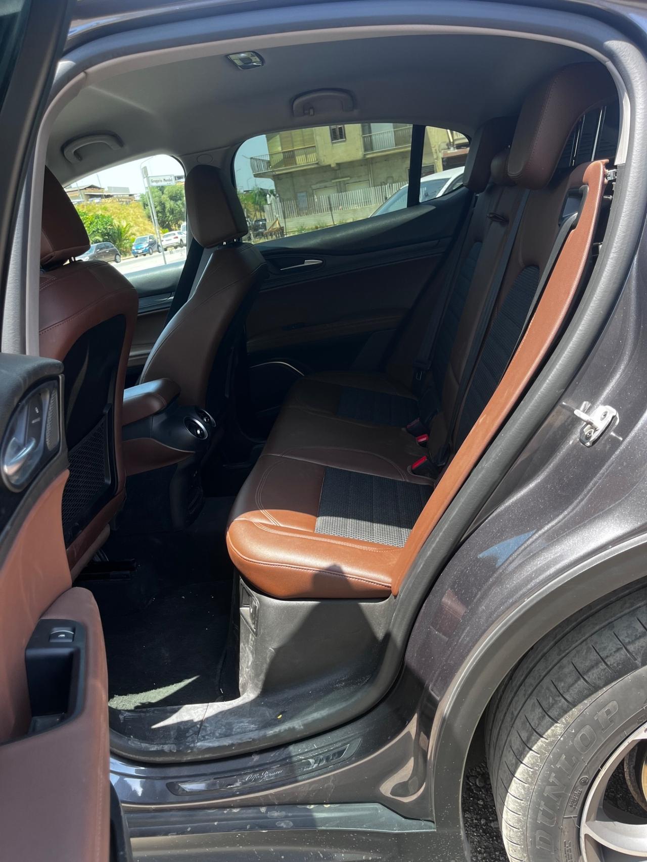 Alfa Romeo Stelvio Q4 2.2 tdi 210cv Full Tabacco