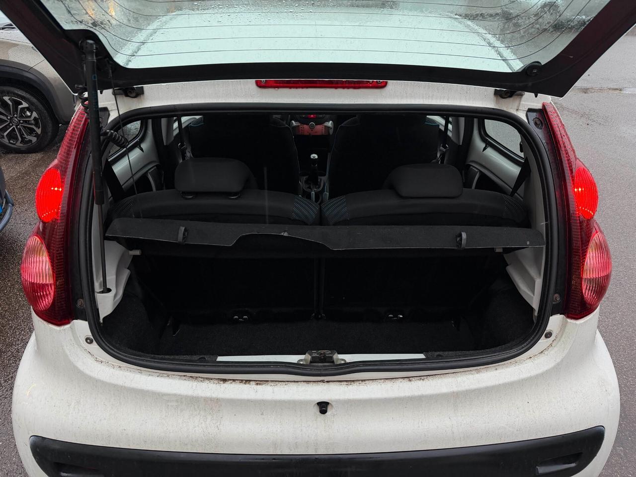 Peugeot 107 1.0 68CV 5p. Urban Move NEOPATENTATI