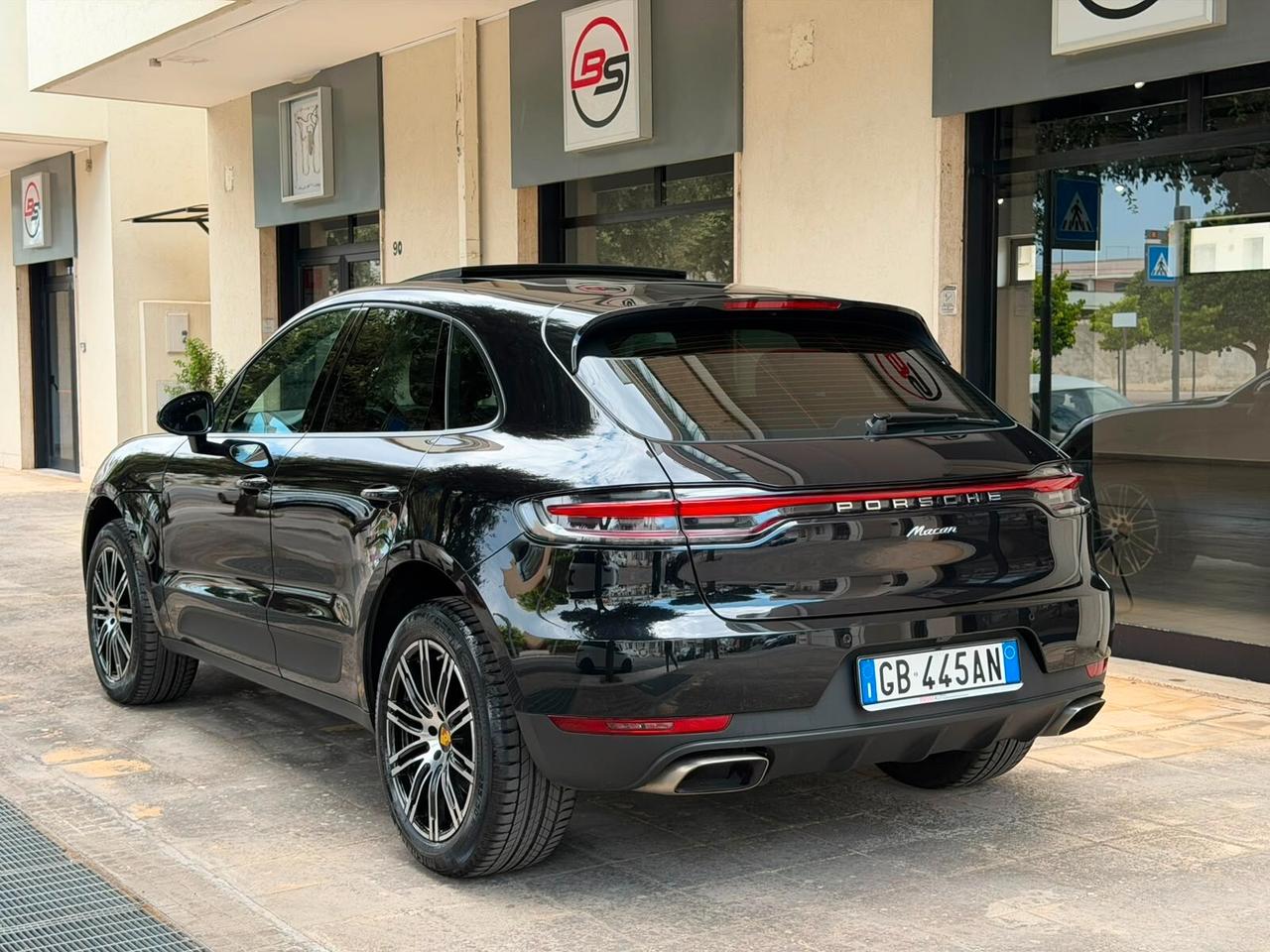 Porsche Macan 2.0 245CV