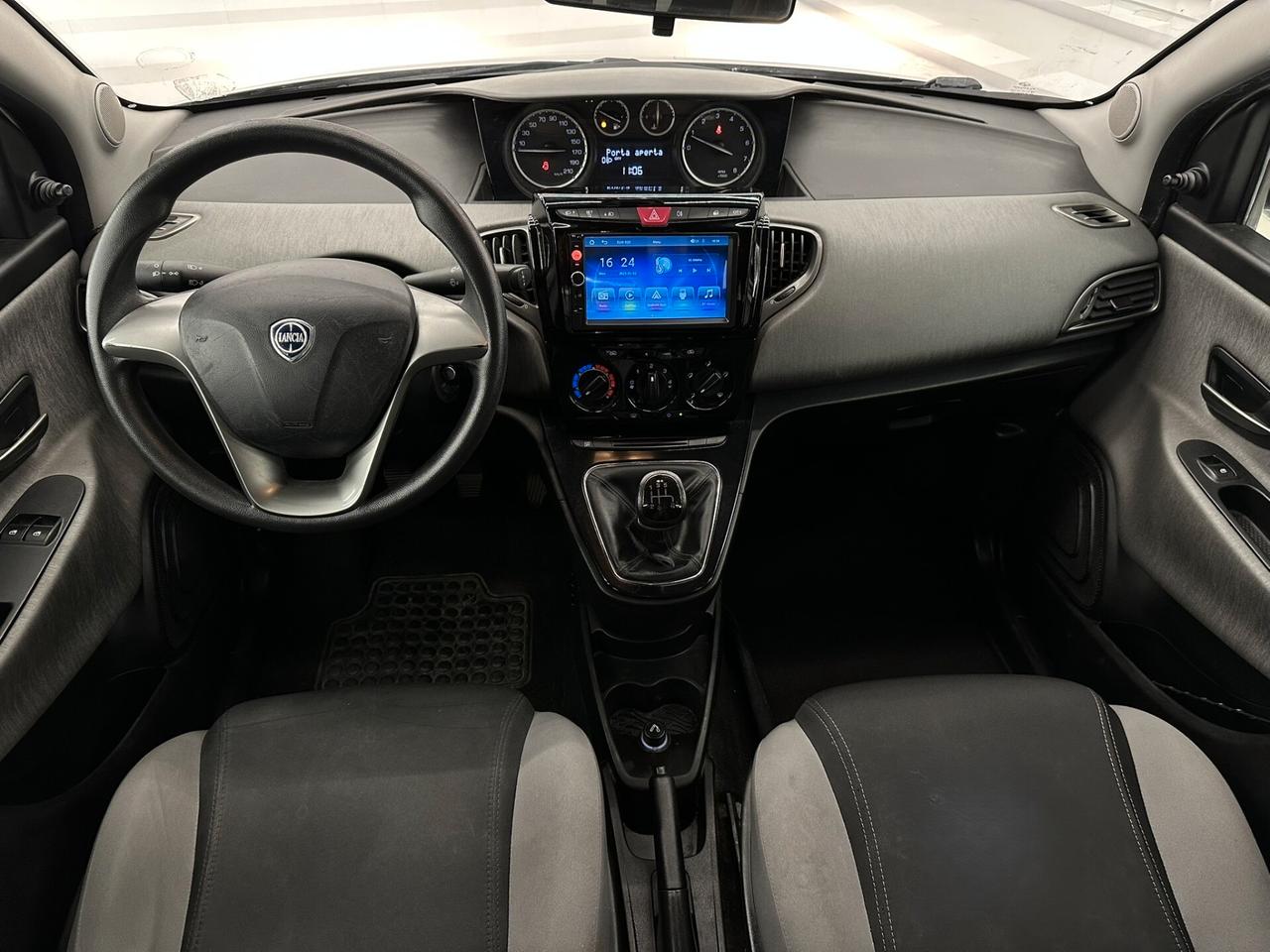 Lancia Ypsilon 1.2 69cv KM CERTIFICATI-NEOPATENTANTI-PERMUTE