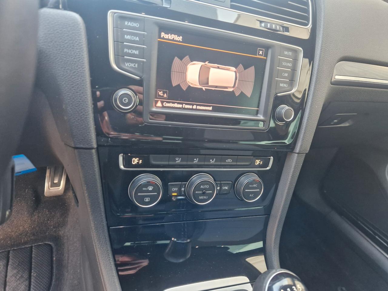 Volkswagen Golf 1.6 TDI 110 CV 5p. Sport Edition BlueMotion R-Line