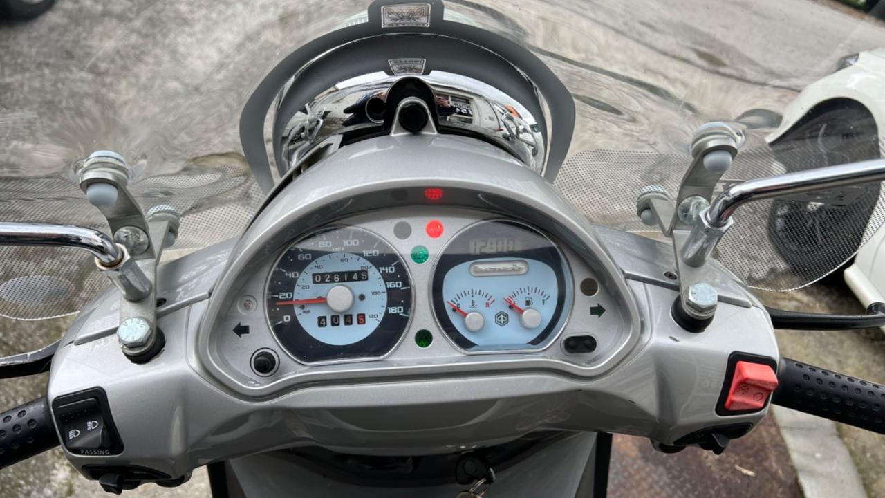 Piaggio beverly 500