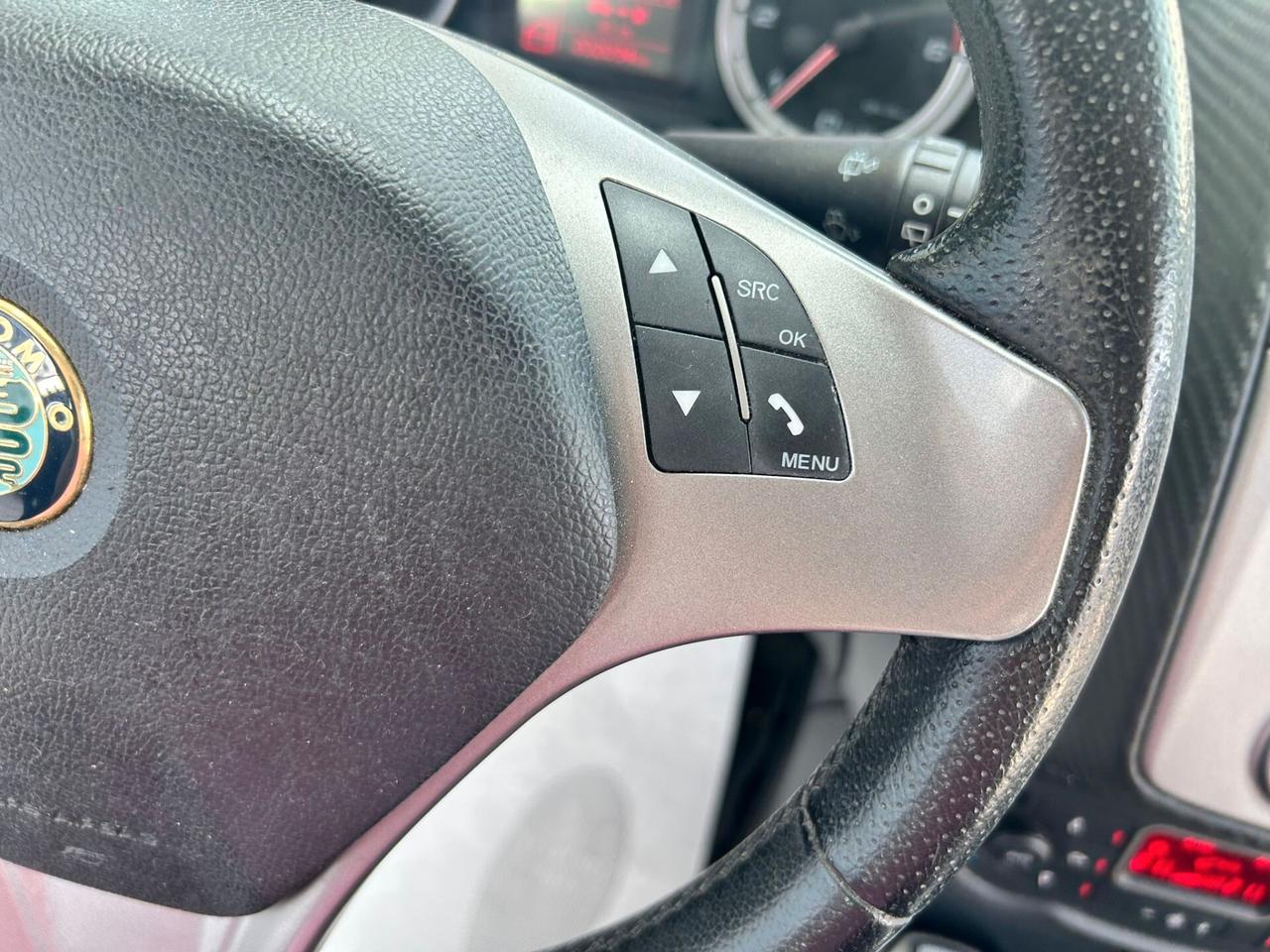 Alfa Romeo MiTo 1.3 JTDm-2 x NEOPATENTATI 2011