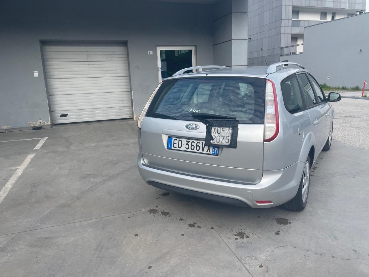 Ford Focus 1.6 105 CV SOLO 100 MILA KM