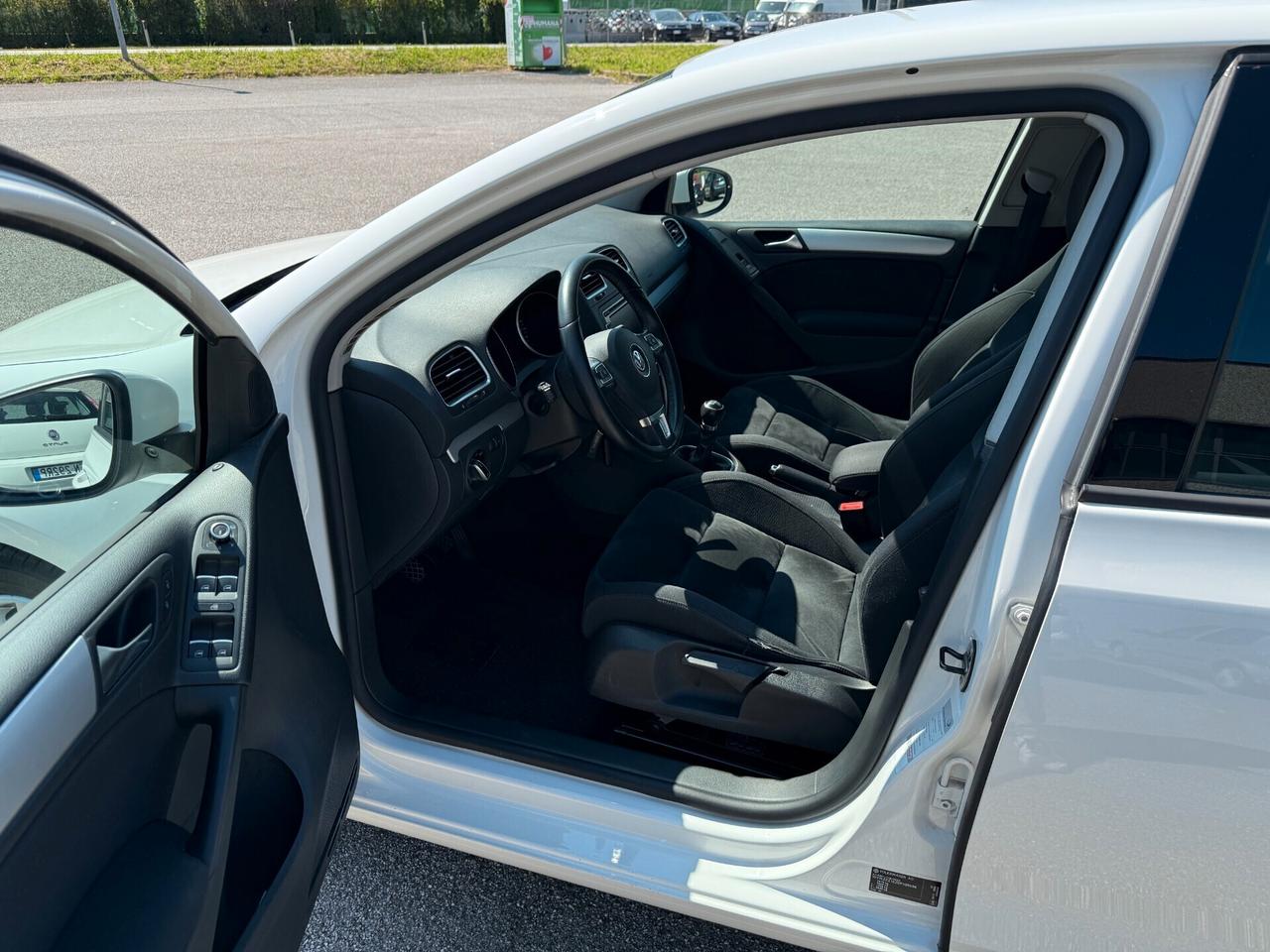 Volkswagen Golf 1.6 TDI DPF 5p. Highline