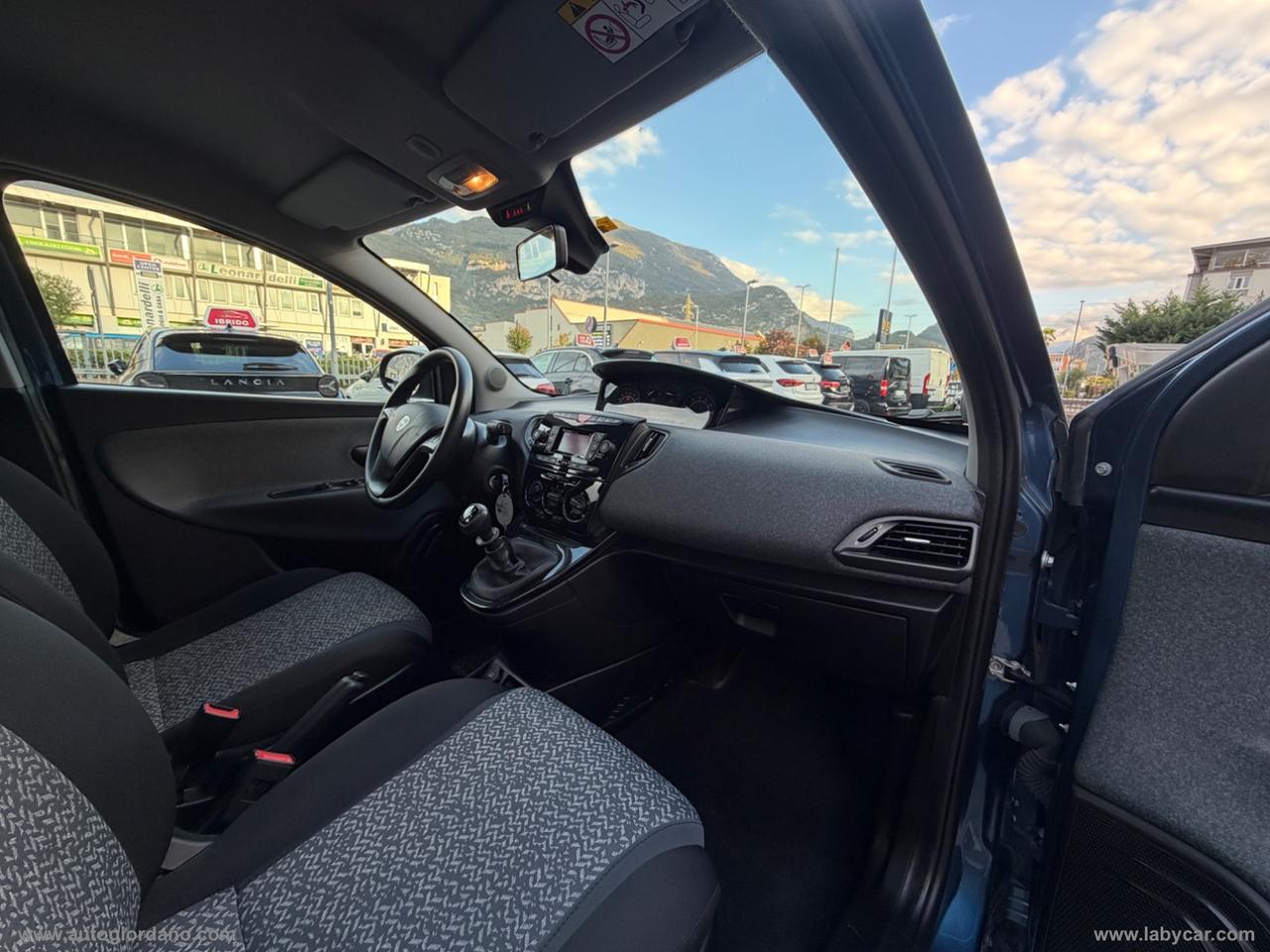 LANCIA Ypsilon 1.0 FireFly 5p.S&S Hybrid Silver