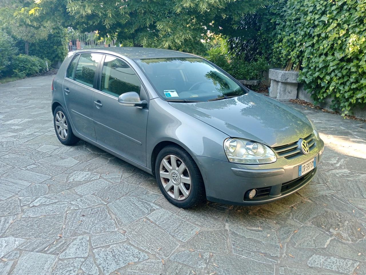 VW Golf V 2.0TDI 16V 140CV 5p. Sportline