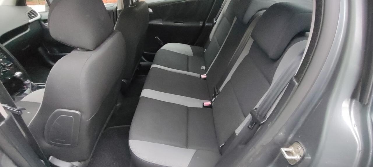 Peugeot 207 1.4 8V 75CV 5p. Energie Sport