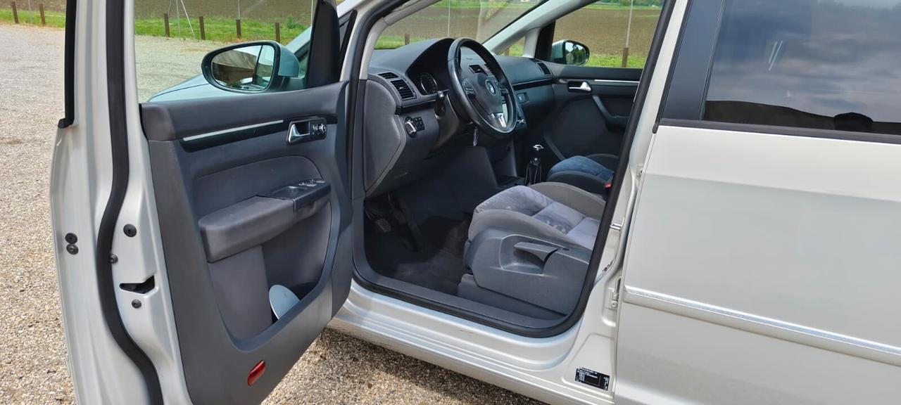 Volkswagen Touran 2.0 TDI 140 CV Highline