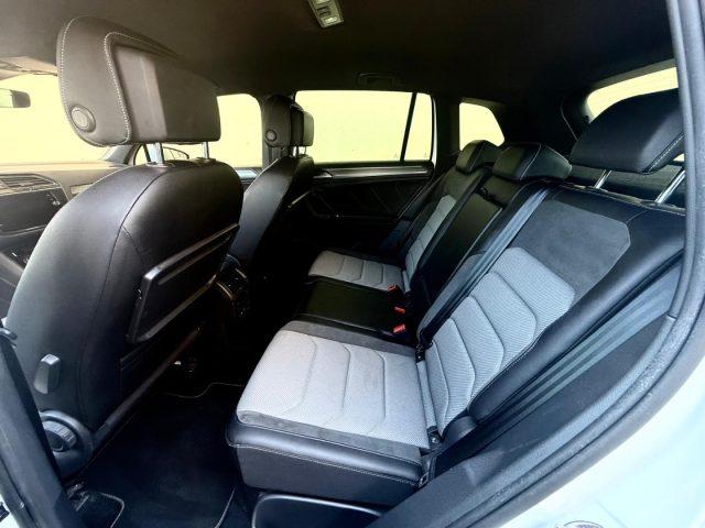 VOLKSWAGEN Tiguan 2.0 TDI SCR DSG R-LINE Exiterior 4 MOTION