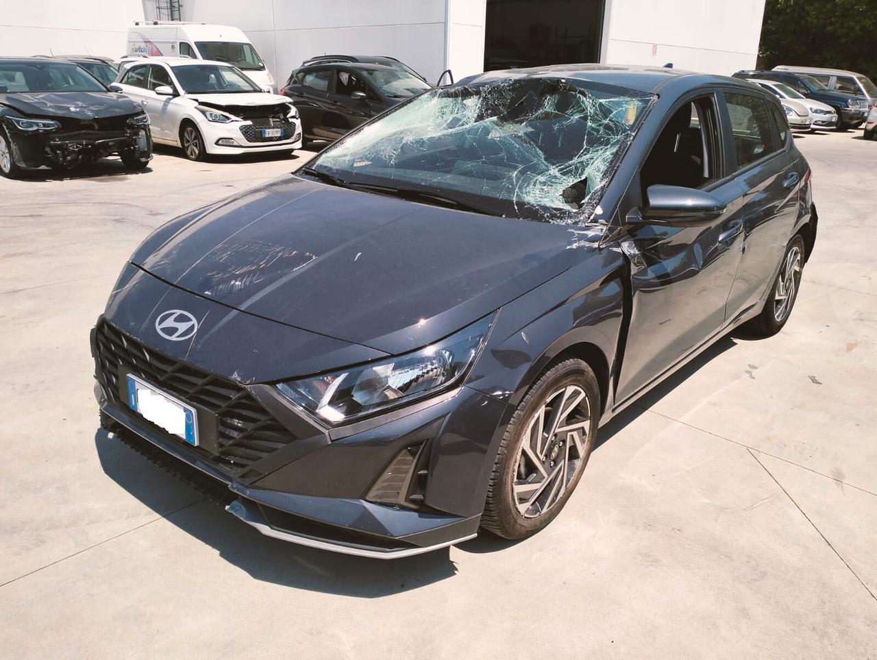 Hyundai i20 1.2 MPI - SINISTRATA -