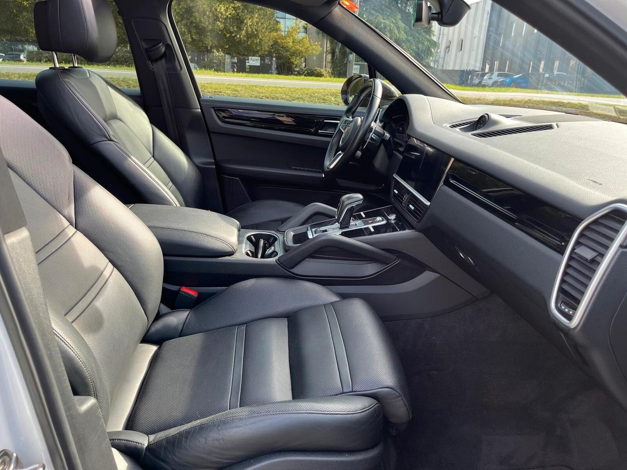 Porsche Cayenne 3.0 V6 E-Hybrid