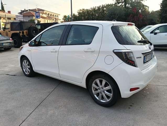 Toyota Yaris hybrid 5p 1.5h Lounge AUTOMATICA X NEOP.
