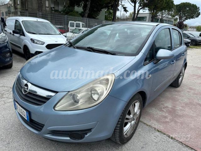 OPEL Corsa 1.2 5 porte Cosmo