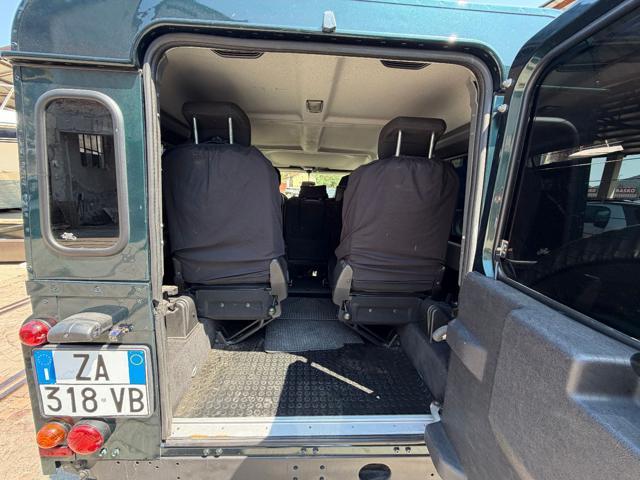 LAND ROVER Defender 110 2.2 TD4 Station Wagon N1 7 POSTI