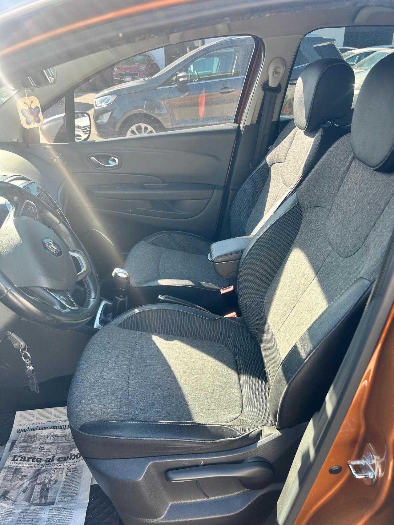 Renault Captur dCi 8V 90 CV EDC Sport Edition