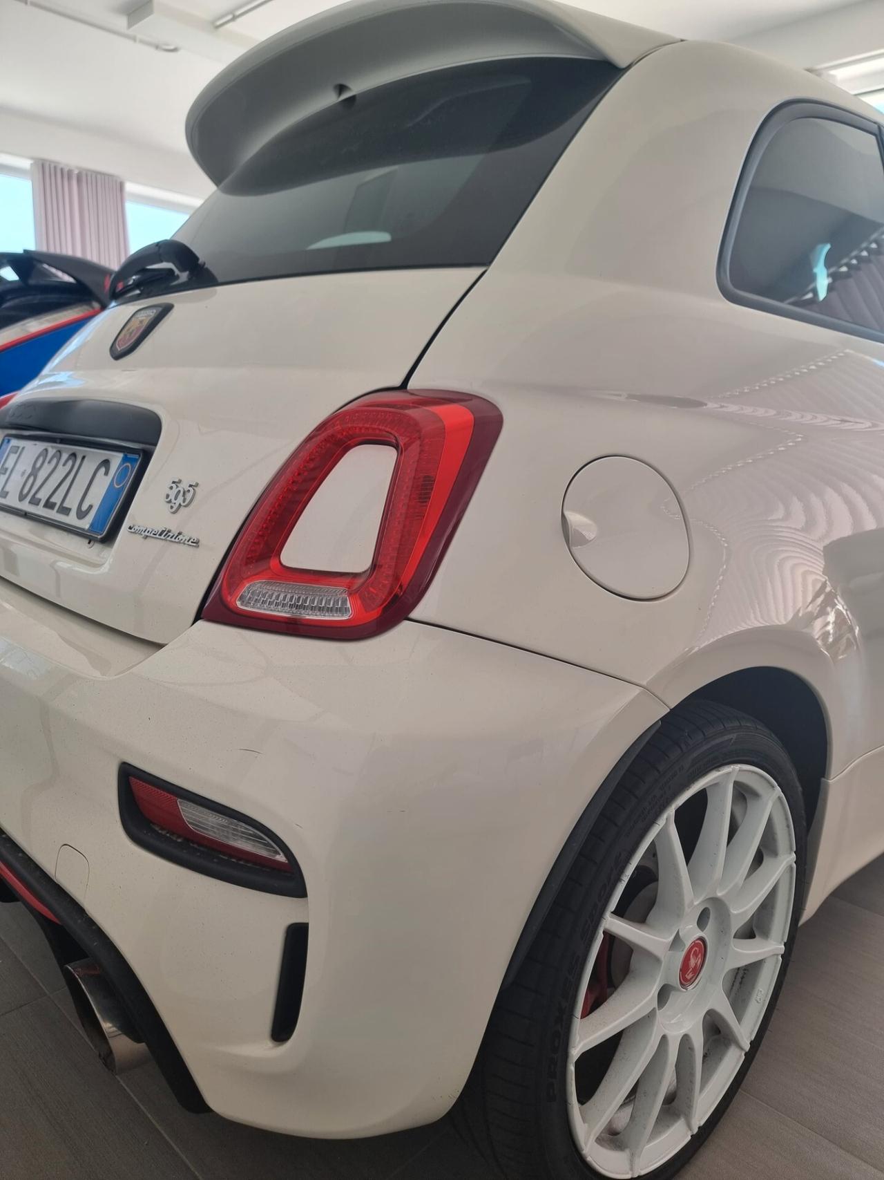 Fiat 500 Abarth 1.4 t-jet Competizione 180cv