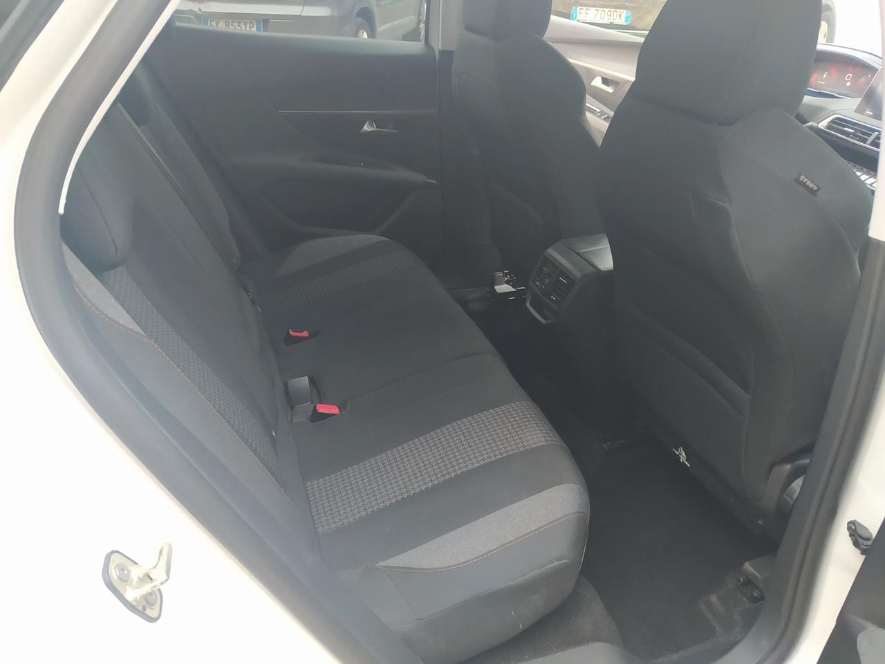 Peugeot 3008 Turbo 130 S&S Active Neopatentati