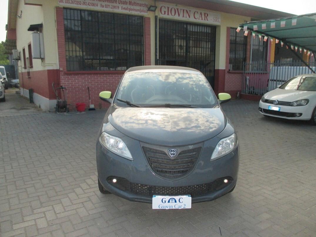 Lancia Ypsilon 0.9 t.air Gold ecochic metano 80cv E6