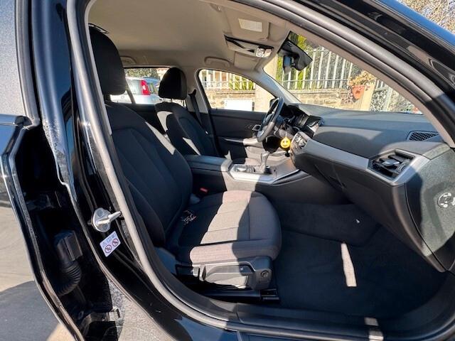 Bmw 318d Touring advantage full led