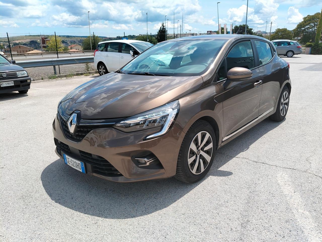Renault Clio Full Hybrid E-Tech 140 CV 5 porte Intens