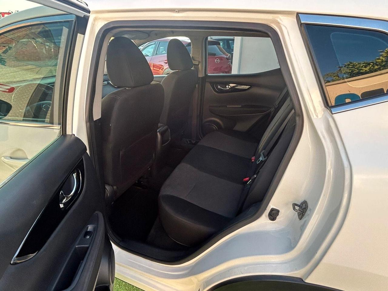 Nissan Qashqai 1.6 dCi N-Connecta 2WD 130cv xtronic E6