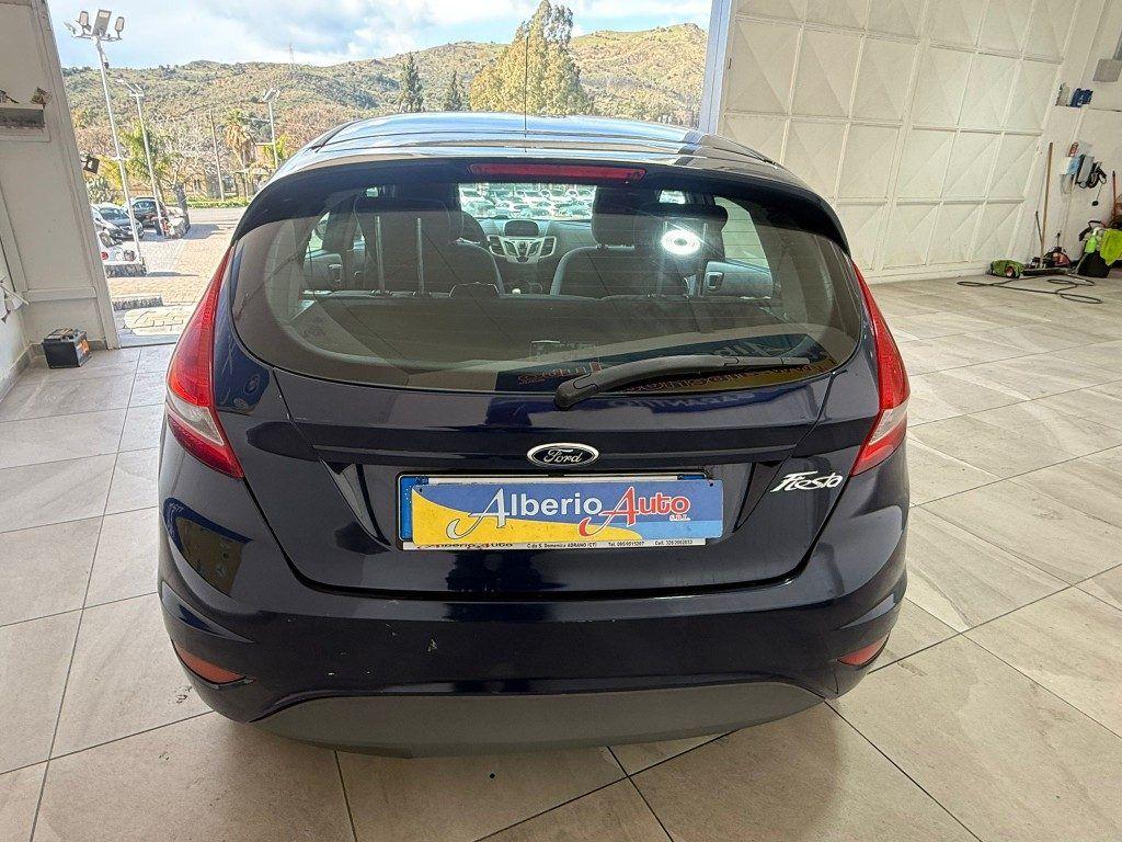 Ford Fiesta 1.4 TDCi 70CV 5 porte Titanium