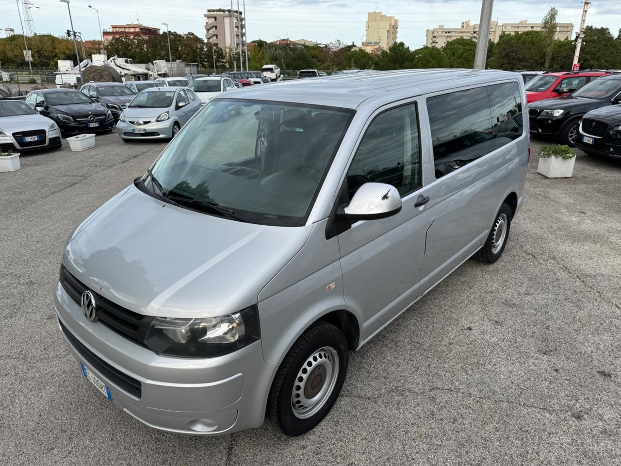 Volkswagen Caravelle T5 2.0 TDI 140CV PC Comfortline