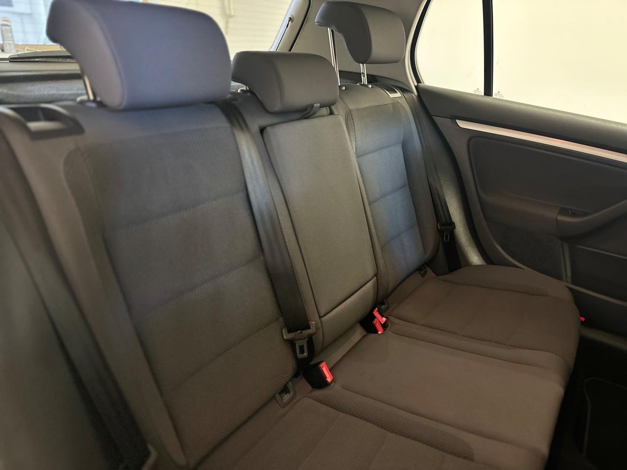 Volkswagen Golf 1.6 5p. Comfortline