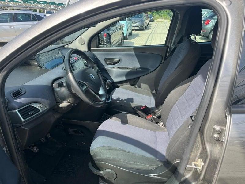 Lancia Ypsilon Ypsilon 1.0 FireFly 5 porte S&S Hybrid Gold Plus