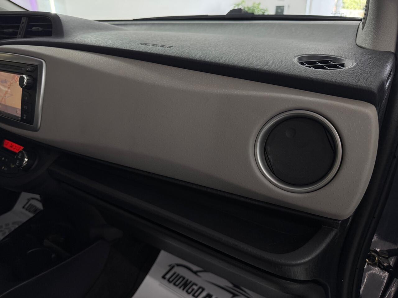 Toyota Yaris 1.0 Lounge Full Opt