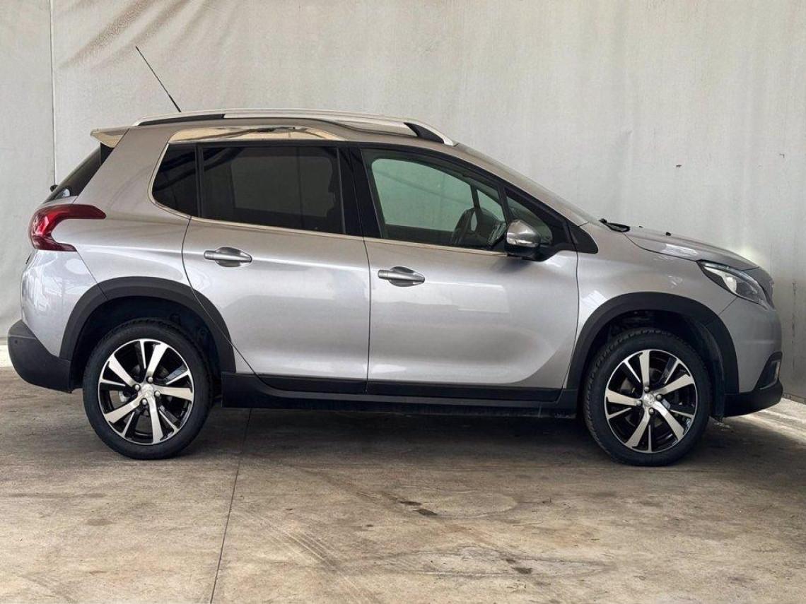 PEUGEOT 2008 1 2 puretech t allure ses 110cv my16