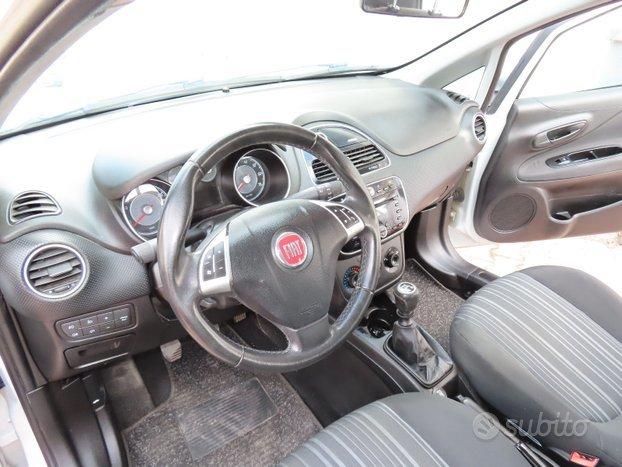 Fiat PUNTO EVO 1.4 BENZINA MOTORE RIGENERATO 2011
