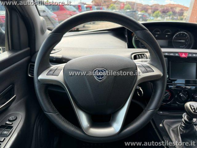 LANCIA Ypsilon 1.0 FireFly 5 porte S&S Hybrid Ecochic Gold
