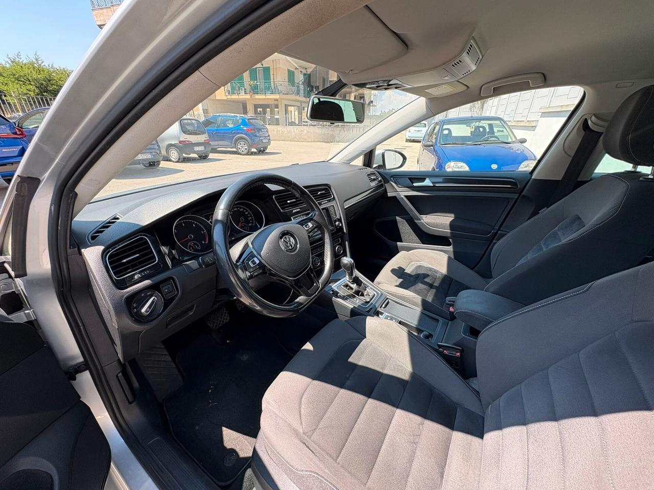 Volkswagen Golf 2.0 TDI DSG 5p. Highline BlueMotion Technology