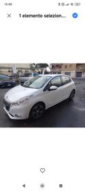 Peugeot 208 1.4 HDi 68 CV 5 porte Allure