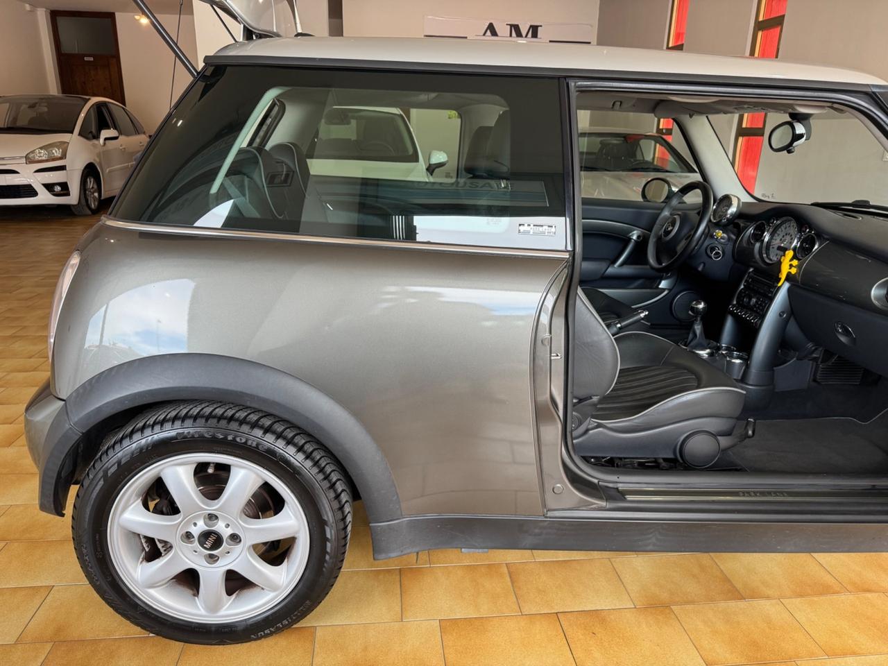 Mini 1.6 16V One Park Lane