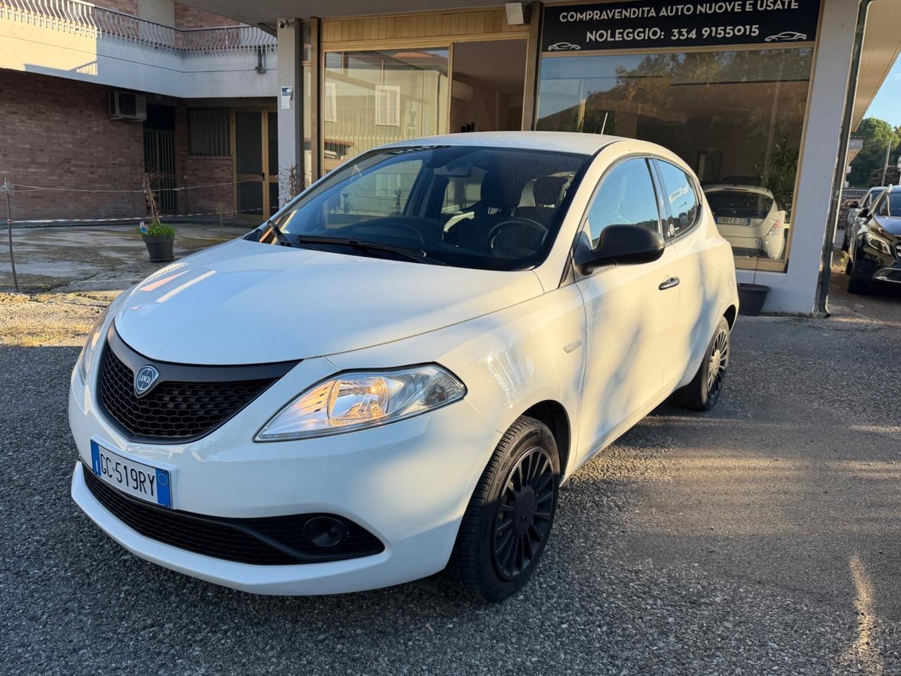 Lancia Ypsilon 1.0 FireFly 5 porte S&S Hybrid Maryne