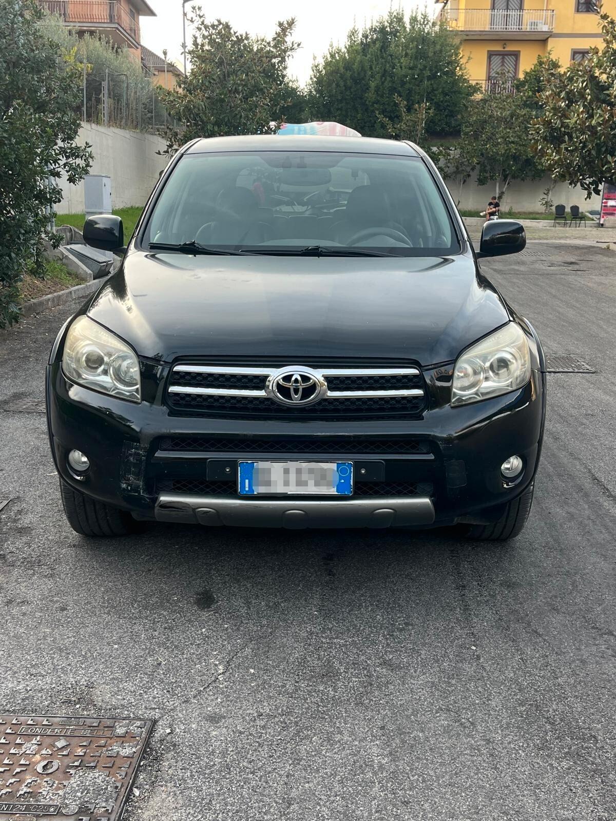 Toyota RAV 4 RAV4 2.2 D-4D 177 CV Luxury