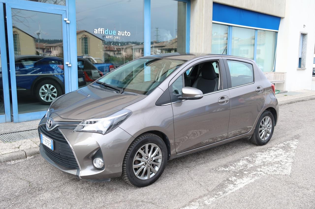 Toyota Yaris 1.3 5 porte Lounge Automatica