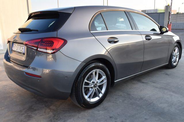 MERCEDES-BENZ A 180 d Automatic Business Extra