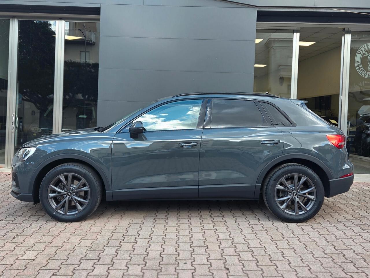 Audi Q3 35 TDI S tronic 150 cv Business