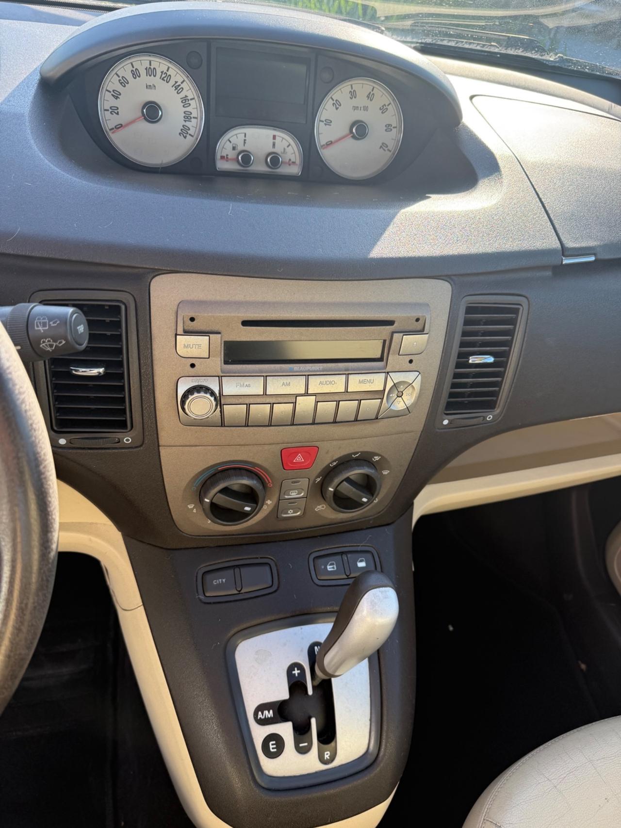 Lancia MUSA 1.4 16V Oro DFN