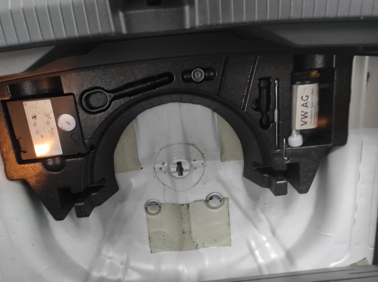 Volkswagen T-Roc 2020 1.6 TDI 115 cv 6M Nav sensori